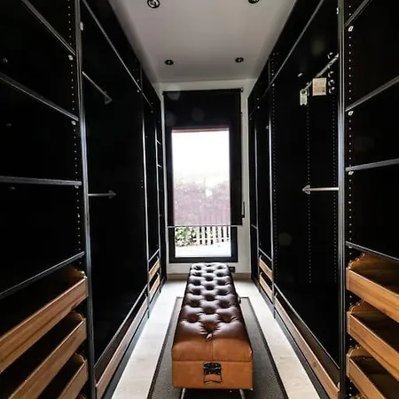 Montserrat Deluxe Barcelona Villa