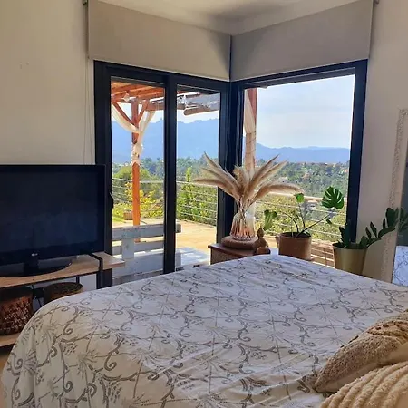 Montserrat Deluxe Barcelona *