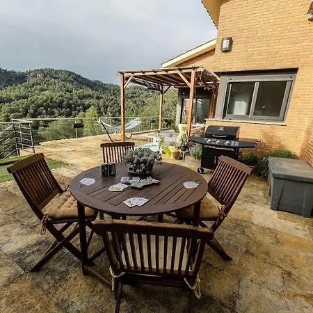 Montserrat Deluxe Barcelona Villa Vacarisas